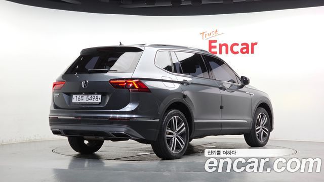 Volkswagen Tiguan Allspace 2.0 TDI Prestige - фото 1