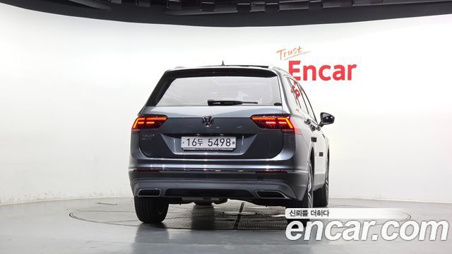 Volkswagen Tiguan Allspace 2.0 TDI Prestige - фото 3