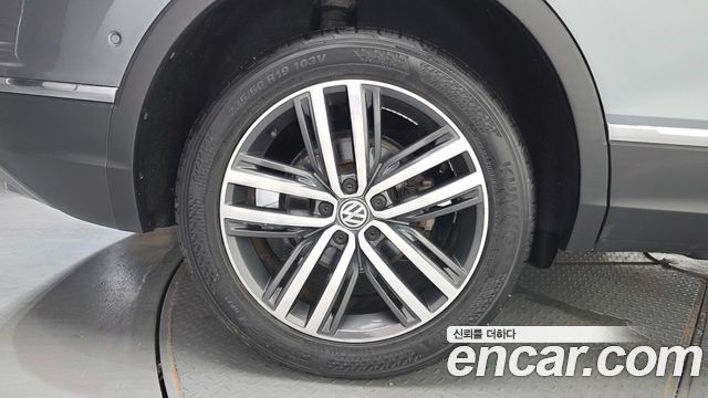 Volkswagen Tiguan Allspace 2.0 TDI Prestige - фото 4