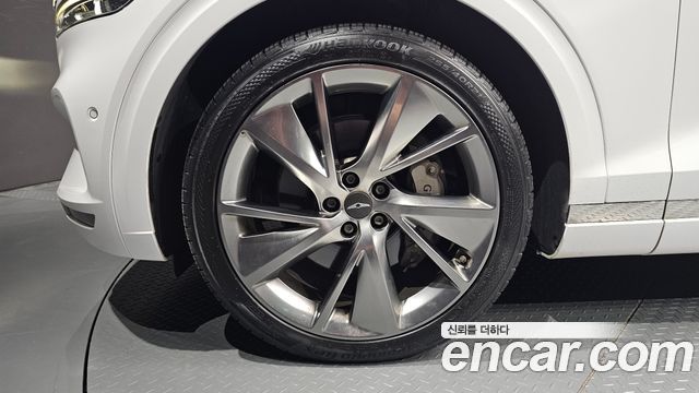 Genesis GV70 2.5T Gasoline AWD - фото 3