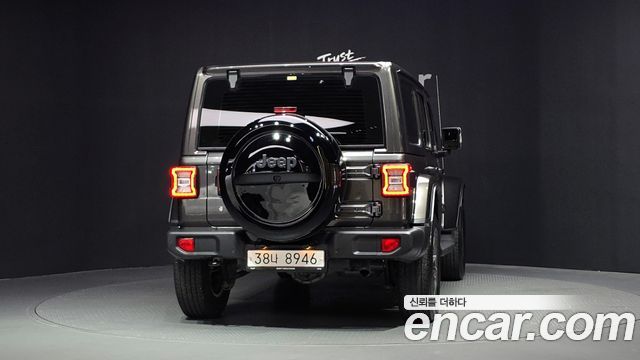 Jeep Wrangler JL 2.0 Overland 4Door - фото 3