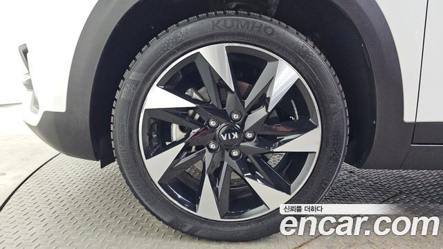 Kia Seltos Gasoline 1.6 Turbo 4WD Signature - фото 4