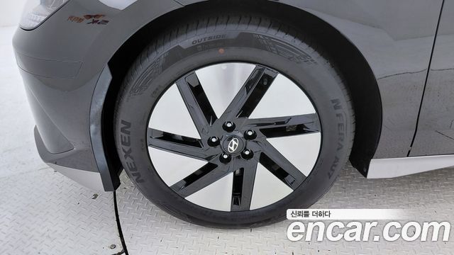 Hyundai Ioniq6 Long Range Exclusive + - фото 4