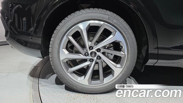 Audi Q5 45 TFSI Quattro S line - фото 4
