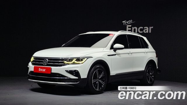 Volkswagen Tiguan 2-го поколения 2.0 TDI Premium - фото 0