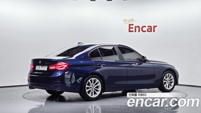 BMW 3 Series F30 320d - фото 0