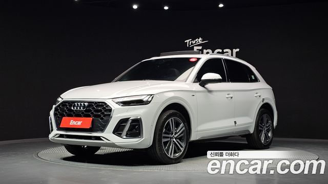 Audi Q5 FY 40 TDI Quattro Premium - фото 0
