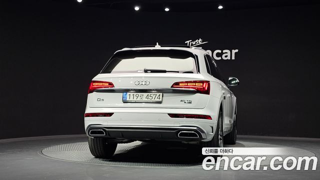 Audi Q5 FY 40 TDI Quattro Premium - фото 3