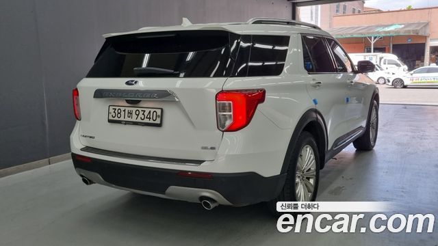 Ford Explorer 6-го поколения 2.3 LimIted 4WD - фото 1