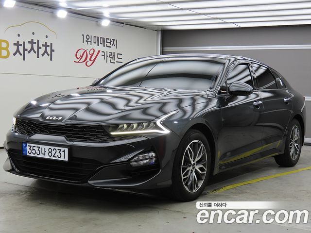 Kia K5 3-го поколения 2.0 Prestige - фото 0