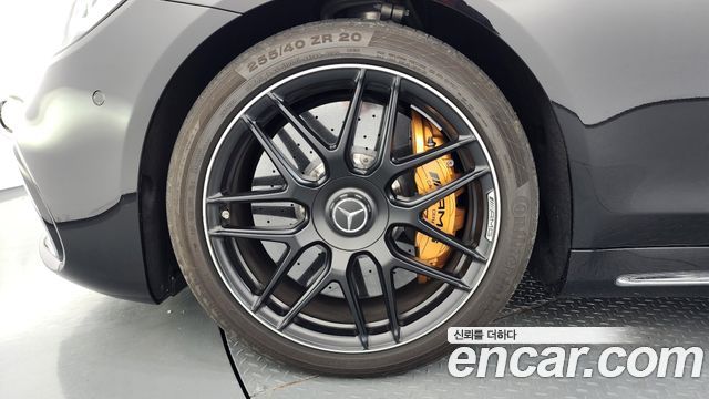 Mercedes-Benz S-Class W222 S63 AMG 4MATIC+ - фото 4