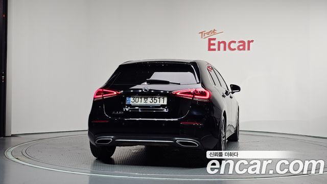 Mercedes-Benz A-Class W177 A220 Hatchback - фото 3