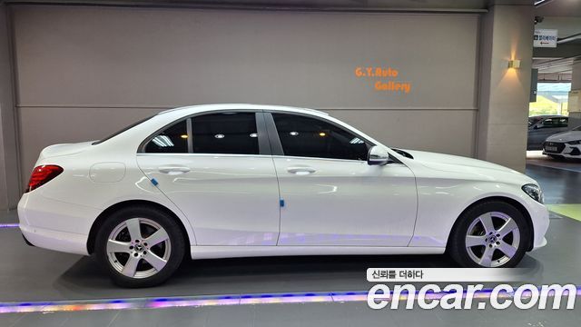 Mercedes-Benz C-Class W205 C200 d - фото 4