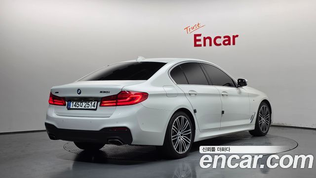 BMW 5 Series G30 530i xDrive M Sport Package Plus - фото 0