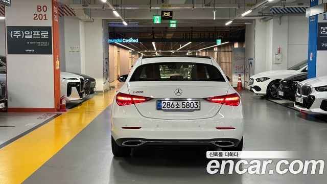 Mercedes-Benz C-Class W206 C200 Avantgarde - фото 2