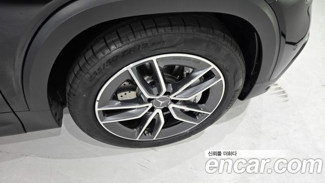 Mercedes-Benz GLB-Class X247 AMG GLB35 4MATIC - фото 4