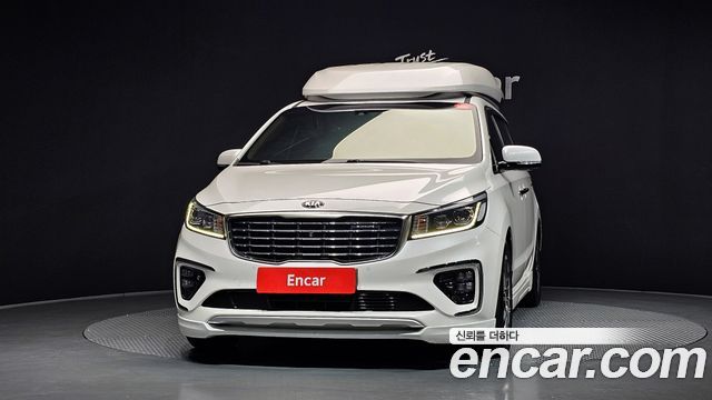 Kia Carnival New 9-Seater Hi-Limousine Noblesse Special - фото 2