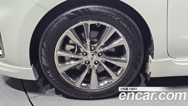 Kia Carnival New 9-Seater Hi-Limousine Noblesse Special - фото 4