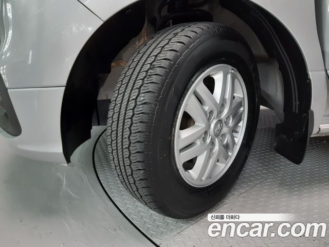 Hyundai Starex New Van 5-Seater Modern - фото 4