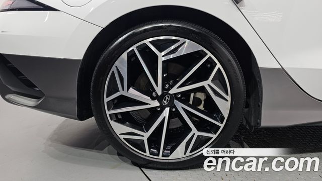 Hyundai Ioniq6 Long Range Exclusive - фото 4