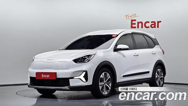 Kia Niro Plus Air - фото 0