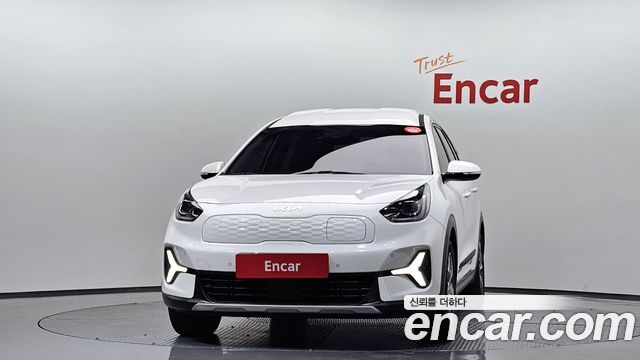 Kia Niro Plus Air - фото 2