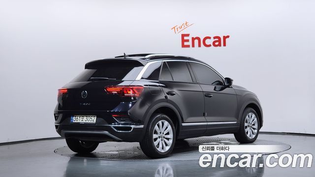 Volkswagen T-Roc 2.0 TDI Premium - фото 1
