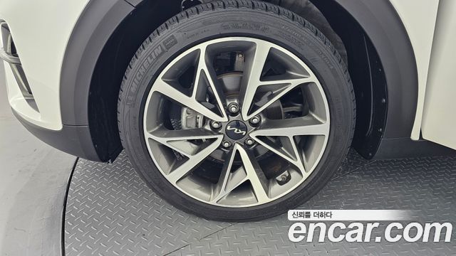 Kia Niro New 1.6 HEV Signature - фото 3