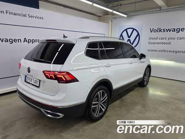 Volkswagen Tiguan Allspace 2.0 TSI Prestige - фото 1
