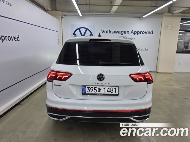 Volkswagen Tiguan Allspace 2.0 TSI Prestige - фото 3