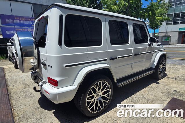 Mercedes-Benz G-Class AMG G63 - фото 1