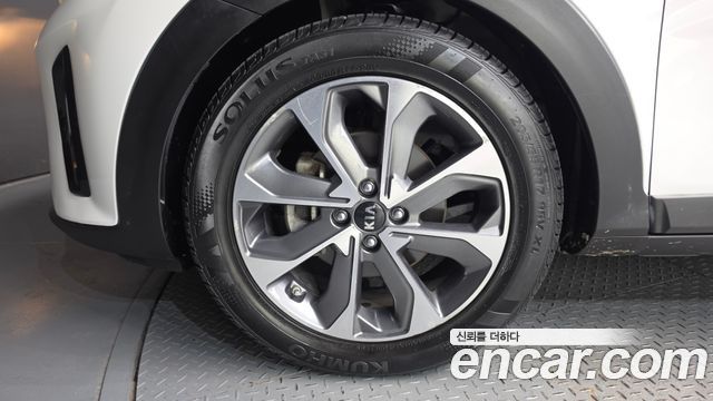 Kia Stonic 1.0 Turbo Prestige - фото 4