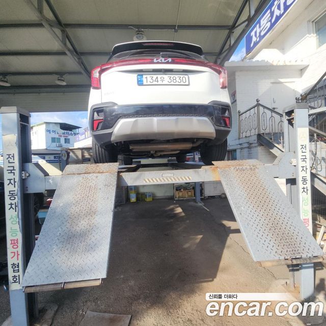 Kia Seltos New Gasoline 2.0 2WD Signature - фото 1