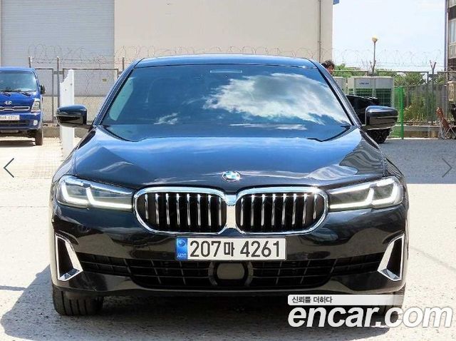 BMW 5 Series G30 530i xDrive Luxury - фото 0