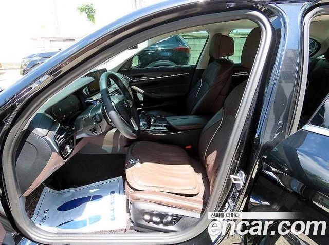 BMW 5 Series G30 530i xDrive Luxury - фото 4