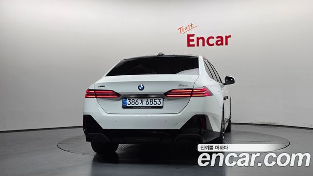 BMW 5 Series G60 530i xDrive M Sport - фото 3