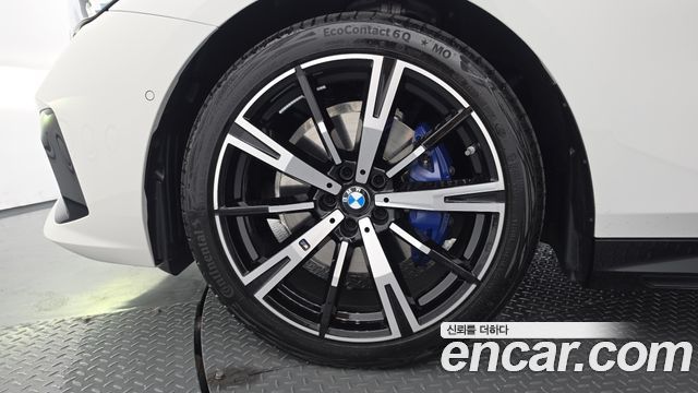 BMW 5 Series G60 530i xDrive M Sport - фото 4