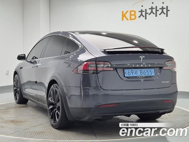 Tesla Model X Performance - фото 2