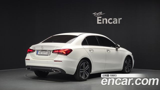 Mercedes-Benz A-Class W177 A220 Sedan - фото 0