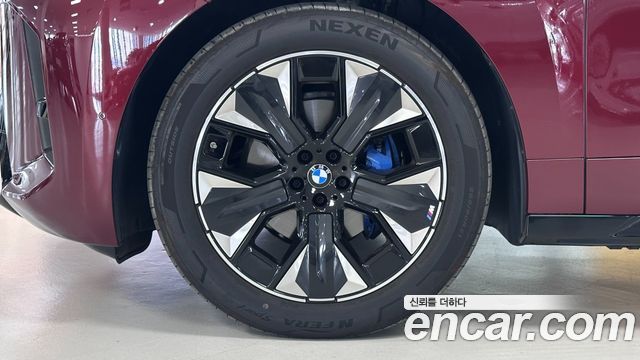 BMW iX xDrive45 M Sport - фото 4