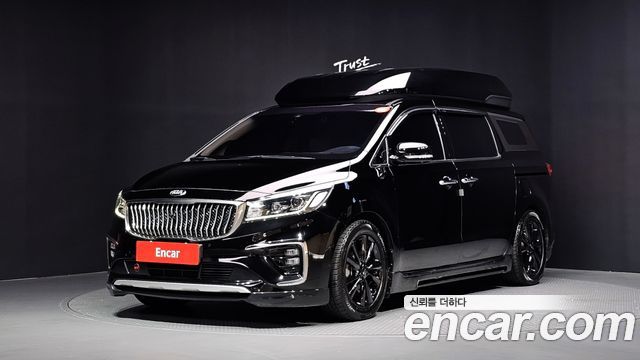 Kia Carnival New 9-Seater Hi-Limousine Noblesse Special - фото 0