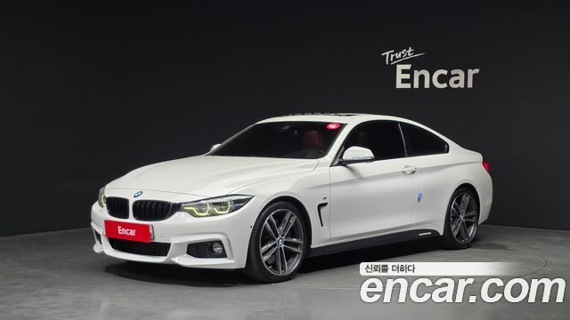 BMW 4 Series F32 430i M Sport Coupe - фото 0
