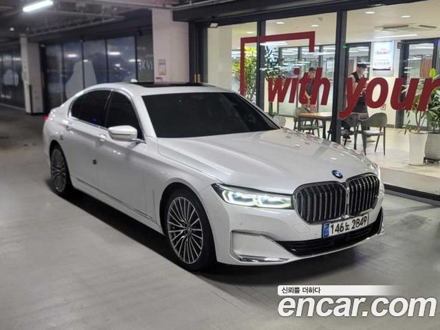 BMW 7 Series G11 740d xDrive Design Pure Excellence - фото 0