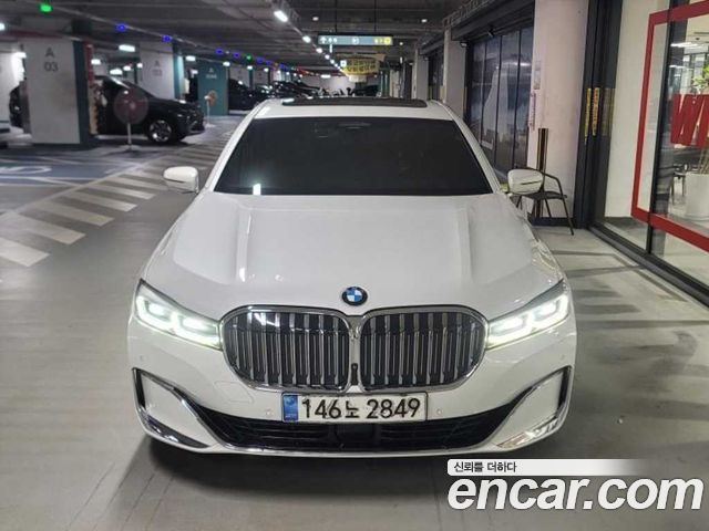 BMW 7 Series G11 740d xDrive Design Pure Excellence - фото 1