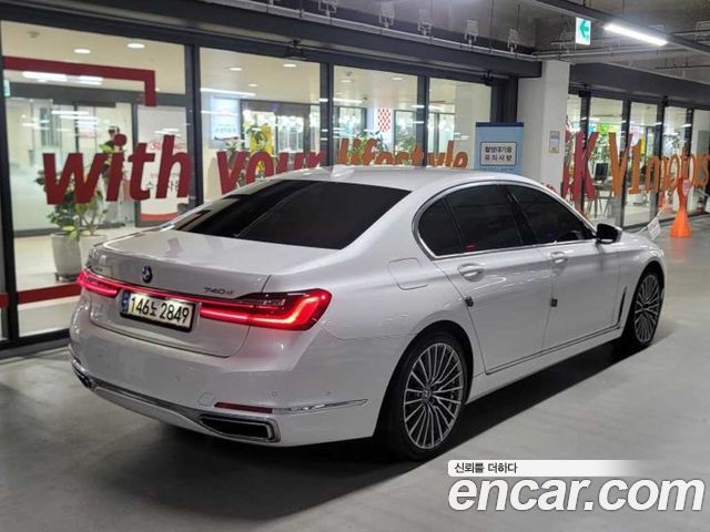 BMW 7 Series G11 740d xDrive Design Pure Excellence - фото 3
