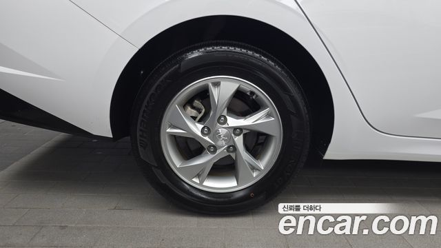 Hyundai Avante CN7 1.6 Smart - фото 4