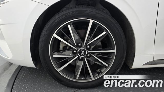 Hyundai Grandeur New IG 2.5 Le Blanc - фото 4