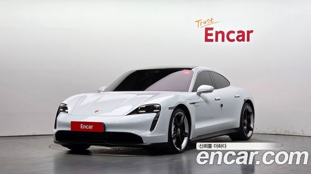 Porsche Taycan Base - фото 0