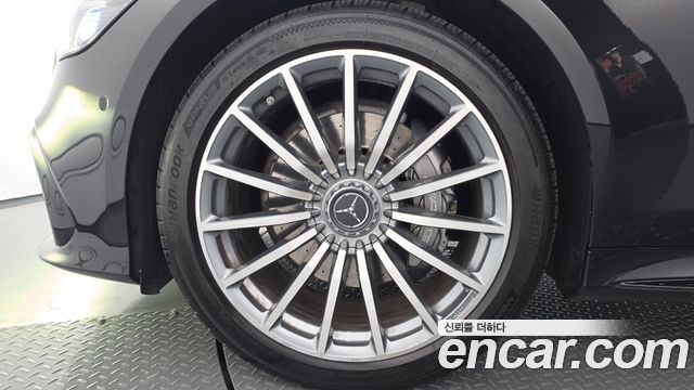 Mercedes-Benz AMG GT 4Door 43 4MATIC+ - фото 4