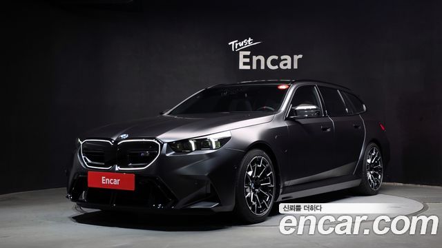 BMW M5 G90 M5 Touring - фото 0